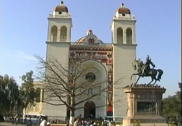 07_Kostel v mestecku Suchitoto.jpg